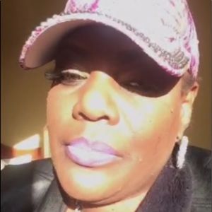 Meet your Posher, Tonya